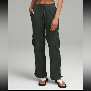 Dance Studio Relaxed Fit Mid Rise MR Cargo Pant Size M Legacy Green